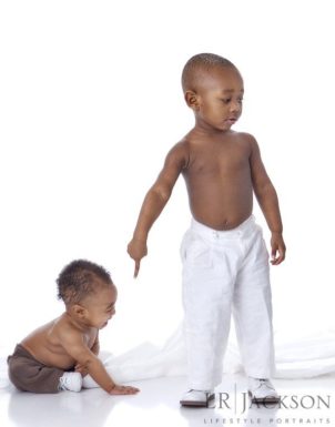 Read more about the article Siblings Portrait | Parker and Preston
